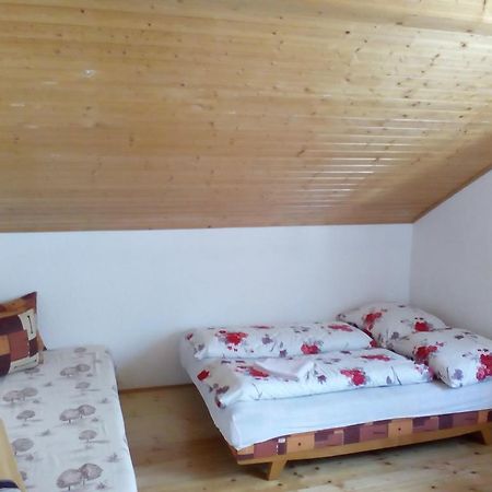 Ubytovanie Hugo Alzbetka Mengusovce Extérieur photo