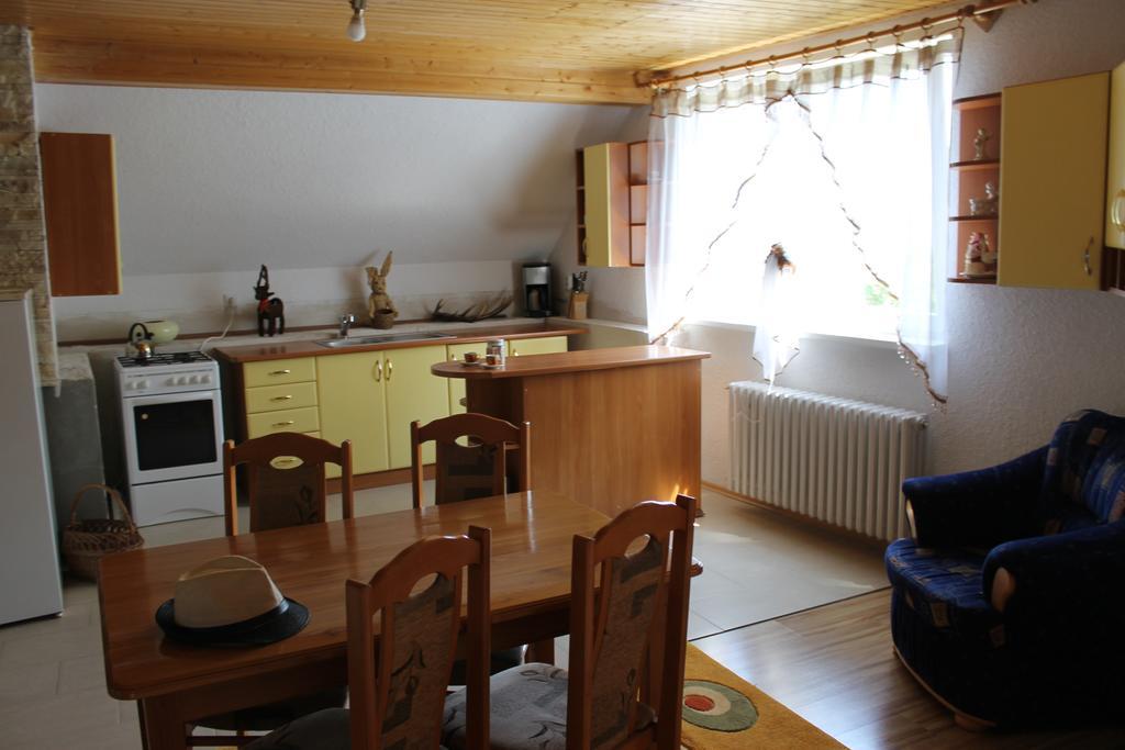 Ubytovanie Hugo Alzbetka Mengusovce Extérieur photo